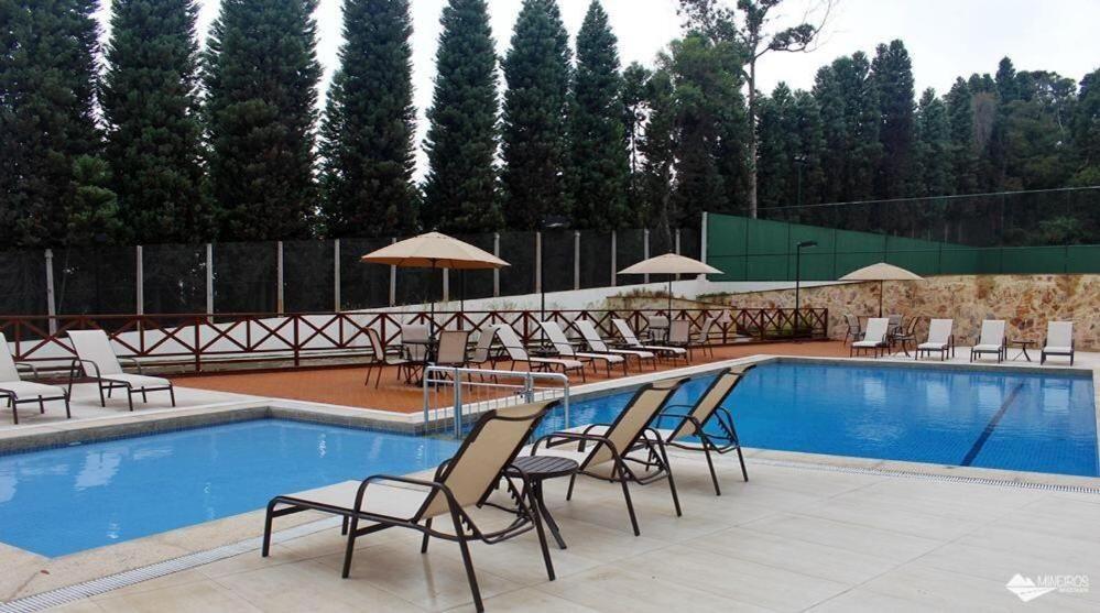 دومينغوس مارتينز Apart Hotel Vista Azul - Hospedagem Nas Montanhas المظهر الخارجي الصورة